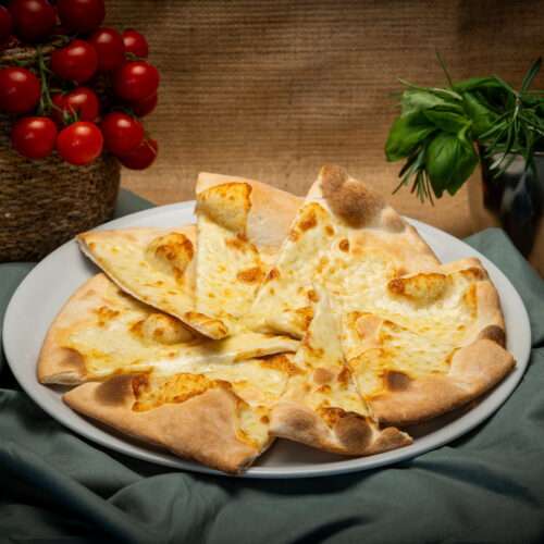 BTF06802 Pizzakenyér sajttal